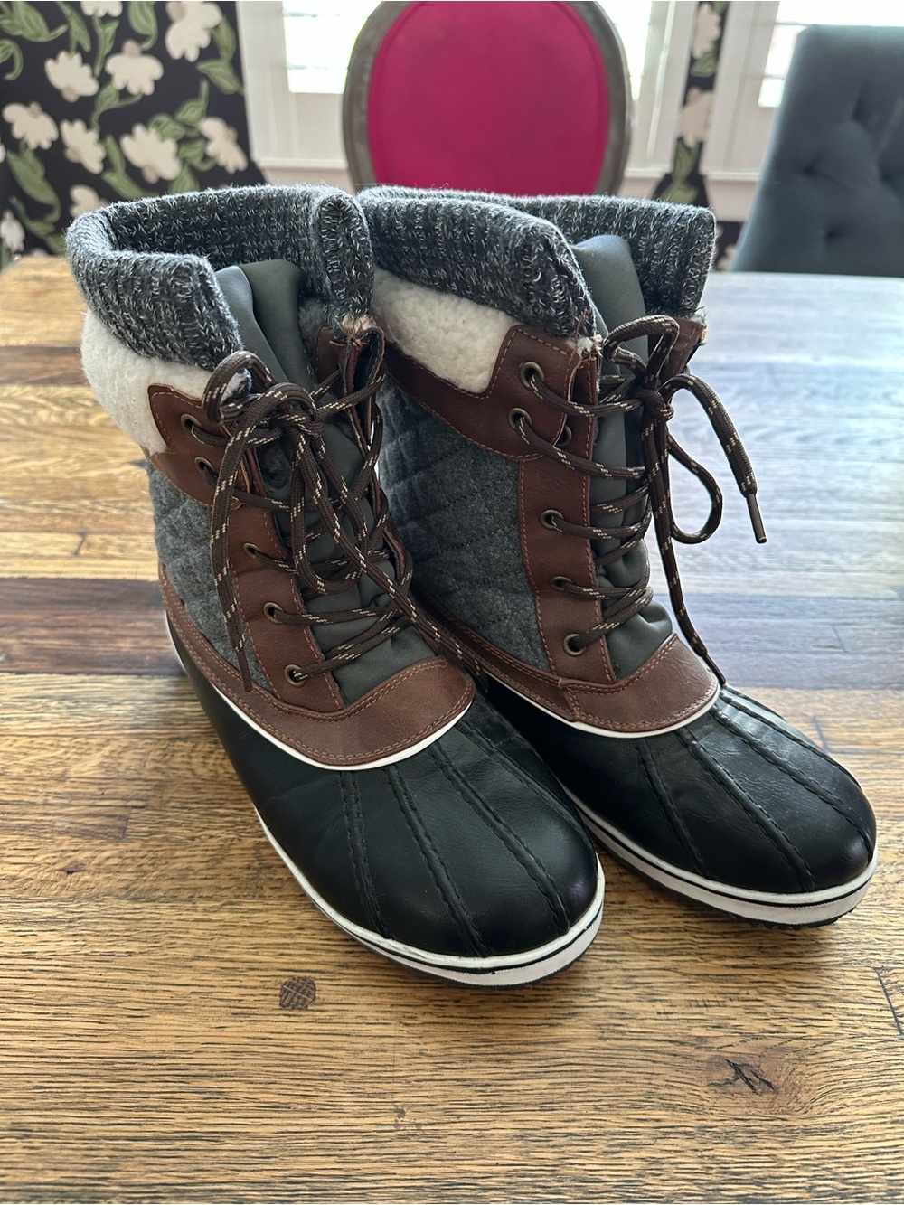 Dream Pairs MONTE-01 Duck Boots Women’s Size 8 Black Gray